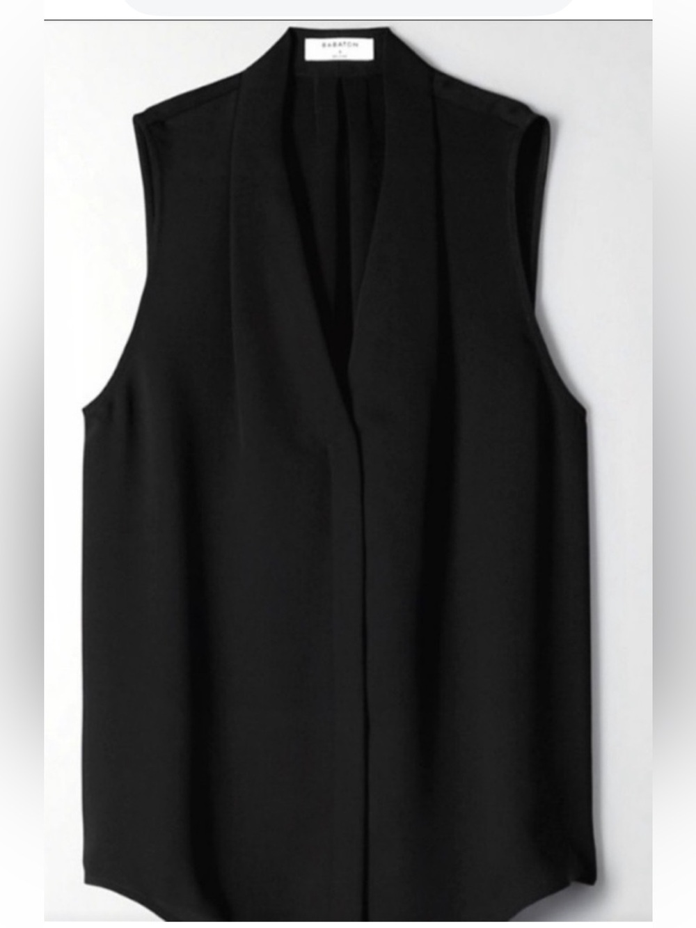 Aritzia Babaton Black Sleeveless  Pullover Hidden Button Blouse Size Large NWOT